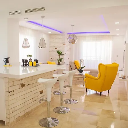 Apartment Luxury 100 Sq.m. Sea View *